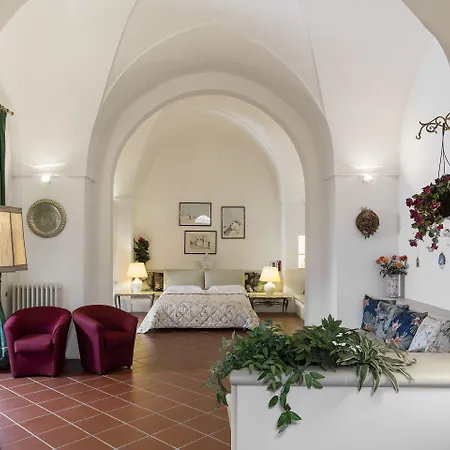 Antica La Viola, With Private Pool 4* 레체