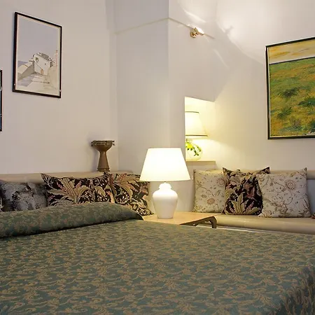 Couette-café Antica La Viola, With Private Pool 3*