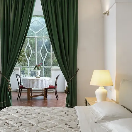 Bed & Breakfast Antica La Viola, With Private Pool 3*