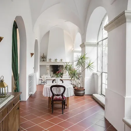 Antica La Viola, With Private Pool Bed & Breakfast