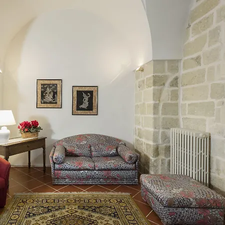 فندق مبيت وإفطار Antica La Viola, With Private Pool 4*