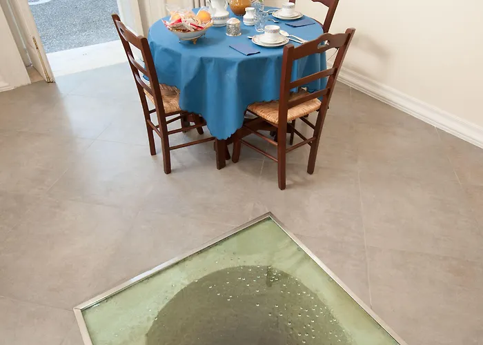 Bed and Breakfast Antica La Viola, With Private Pool Λέτσε