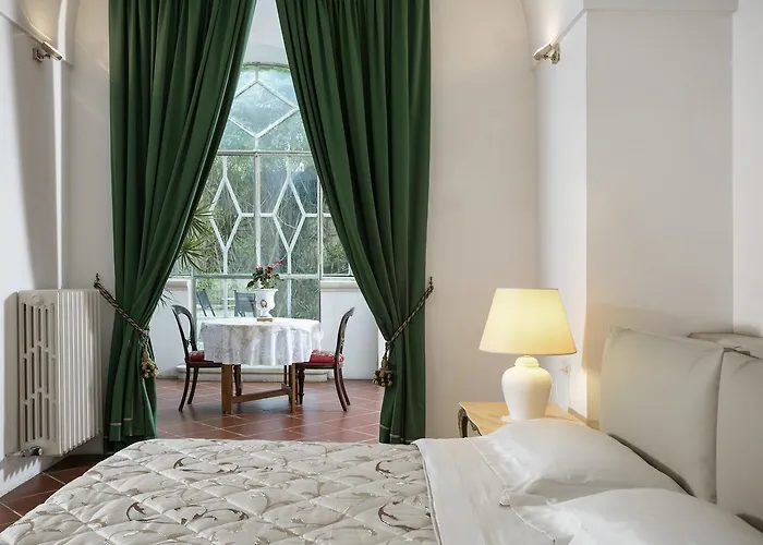 Nocleg ze śniadaniem Antica La Viola, With Private Pool 4*